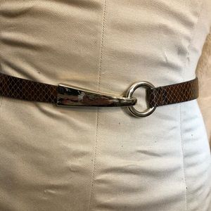 White House Black Market brown and gold stretchy belt
